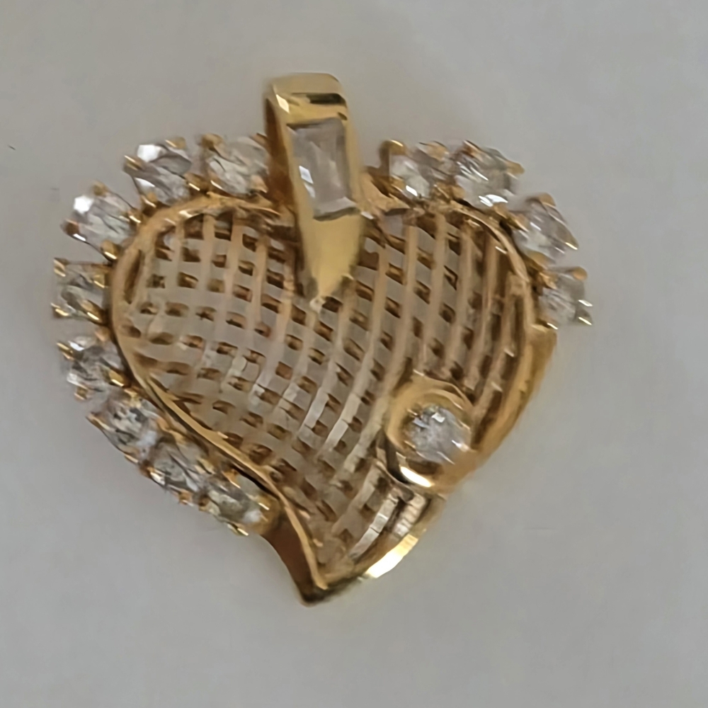 14K Gold DIAMOND  Heart Pendant